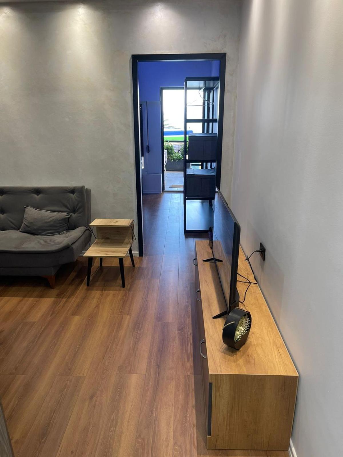 Aries Apartments Sarandë Esterno foto