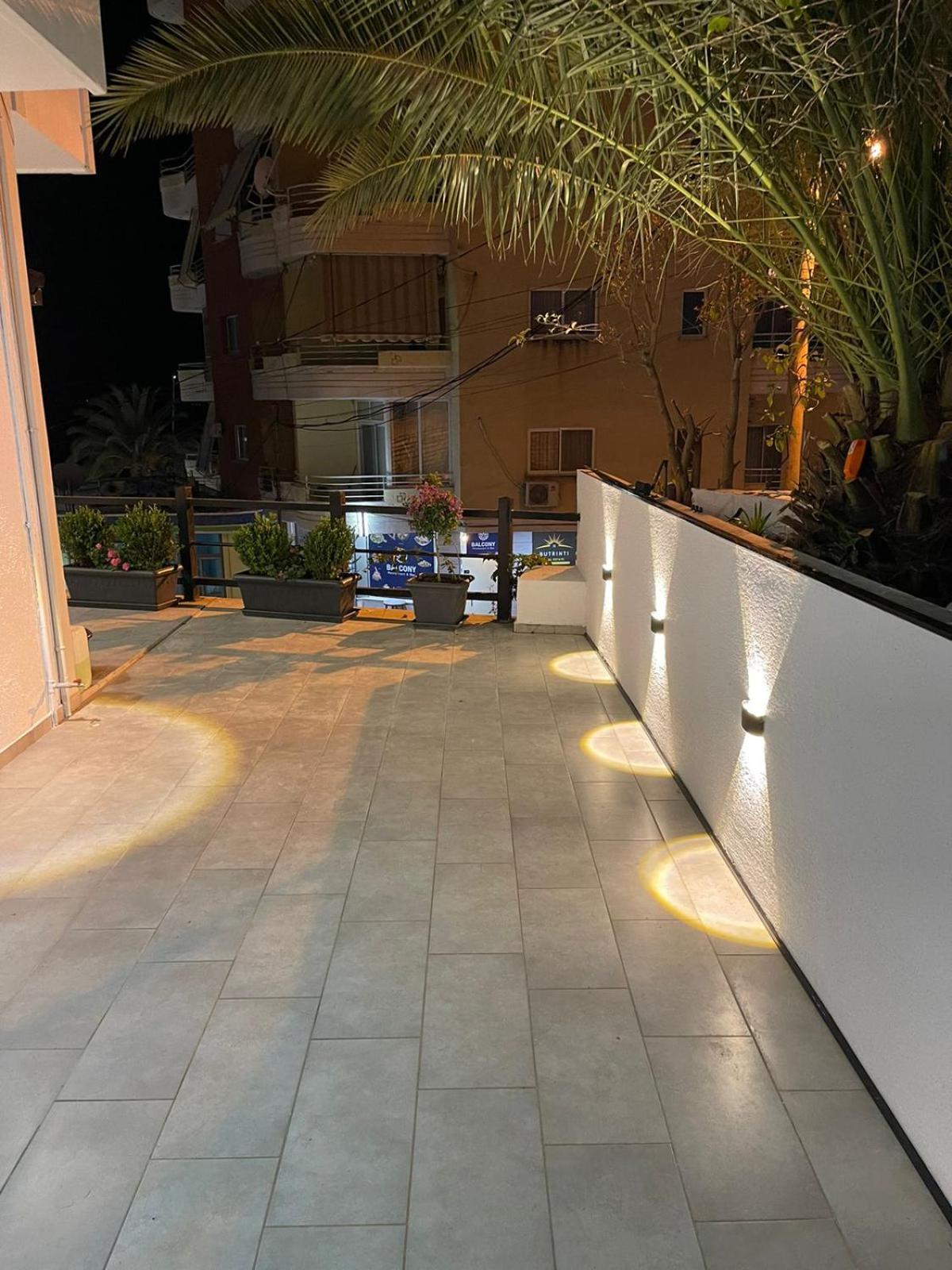 Aries Apartments Sarandë Esterno foto